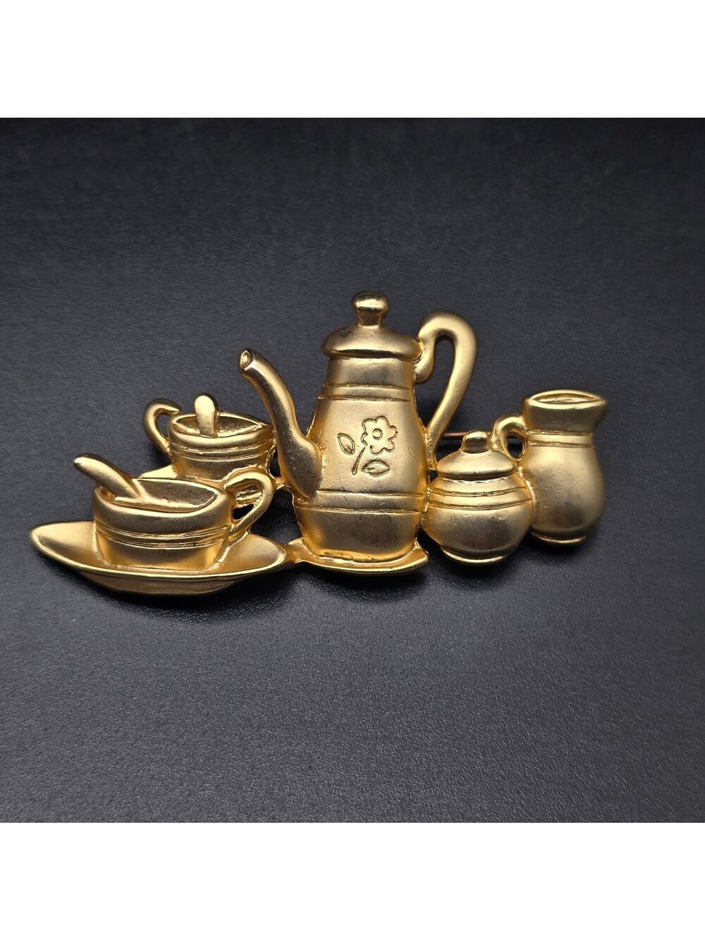 Tea Pot Tea Lover's Brooch Gold Tone Vintage Costume Jewelry